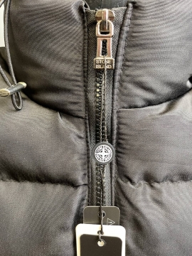 Черная мужская зимняя куртка Stone Island с капюшоном К-1189
