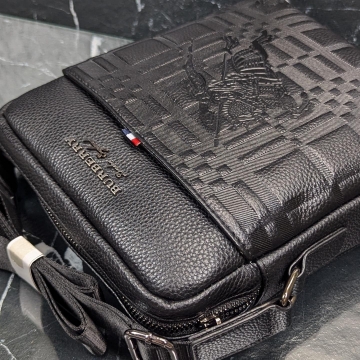 Сумка месенджер Burberry через плечо С-102