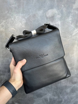 Мужская черная кожаная сумка Armani через плечо S-114