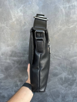 Мужская черная кожаная сумка Armani через плечо S-114