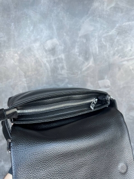 Мужская черная кожаная сумка Armani через плечо S-114