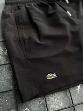 Черные брендовые мужские плавательные шорты Lacoste С-738
