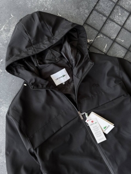 Черная мужская брендовая демисезонная ветровка Lacoste К-1623