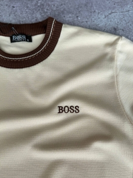 Брендовий чоловічий бежевий светр Boss із коричневими манжетами Т-1467