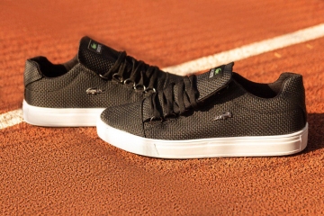 Мужские черные кроссовки с белой подошвой Lacoste Т-225