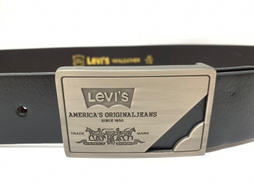 Стильный кожаный мужской ремень Levis Р-169