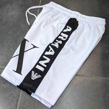 Белые мужские шорты Armani С-104