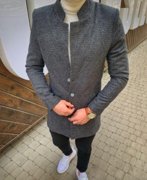 Модное темно-серое мужское пальто К-379