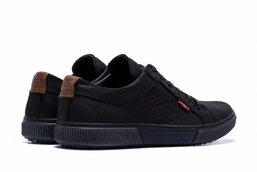 Черные мужские кожаные кеды Levis Т-417