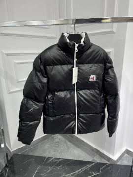 Брендовая мужская зимняя куртка Moncler К-562