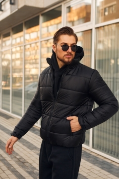 Черная зимняя короткая куртка без капюшона К-598