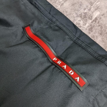 Черные мужские плавальные шорты Prada С-326