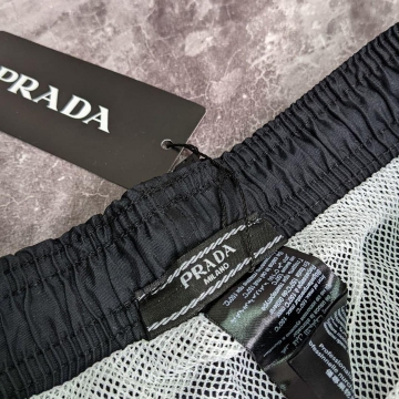 Черные мужские плавальные шорты Prada С-326