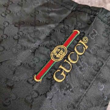 Брендовые черные плавальные шорты Gucci С-329