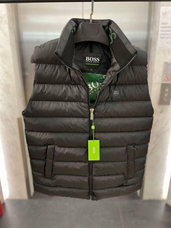 Черная брендовая мужская жилетка Boss К-687