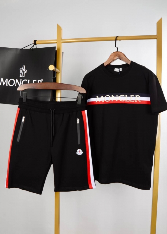 Чорний брендовий комплект Moncler шорти та футболка К-502