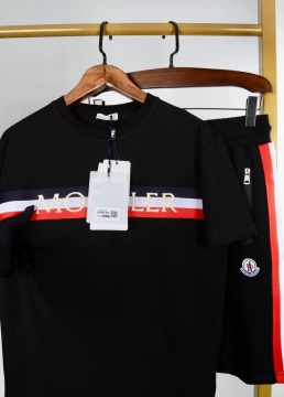 Чорний брендовий комплект Moncler шорти та футболка К-502