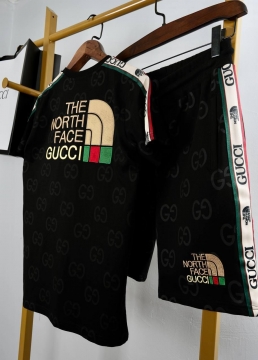 Чорний брендовий чоловічий літній костюм Gucci К-504