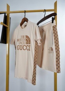 Брендовый бежевый мужской летний костюм Gucci К-512