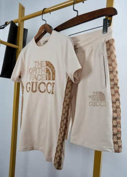 Брендовый бежевый мужской летний костюм Gucci К-512