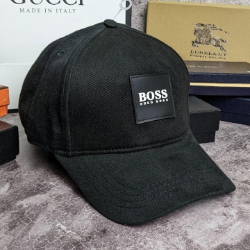 Черная брендовая кепка Boss К-99