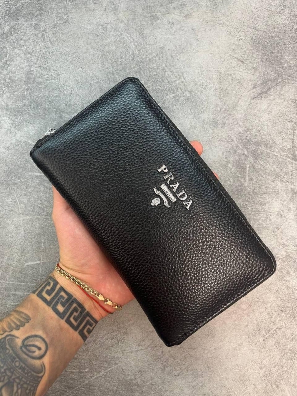 Брендовое кожаное мужское портмоне Prada К-84