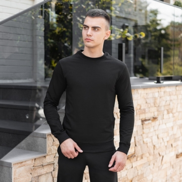 Чорний стильний осінній світшот Pobedov Т-703