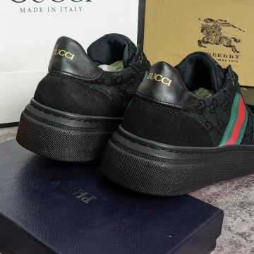 Брендові чоловічі чорні кросівки Gucci Т-674