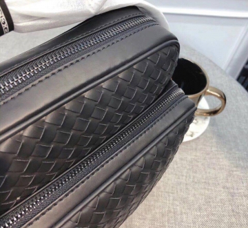 Кожаная сумка Bottega Veneta через плечо С-85