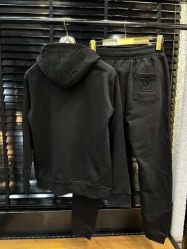Брендовий костюм Louis Vuitton К-630