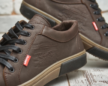 Темно коричневые кеды Levis Т-798