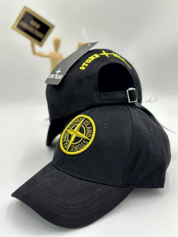 Черная кепка Stone island с желтым логотипом К-107