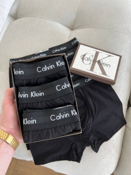 Комплект черного нижнего белья Calvin Т-52