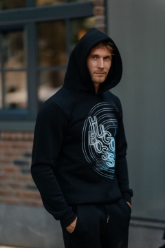 Теплый черный мужской спортивный костюм с капюшоном К-699