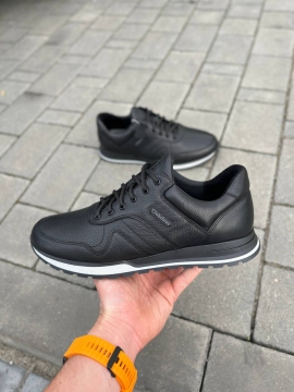 Кожаные мужские черные кроссовки Clubshoes Т-821