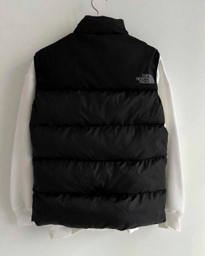 Черная мужская жилетка TNF К-1068