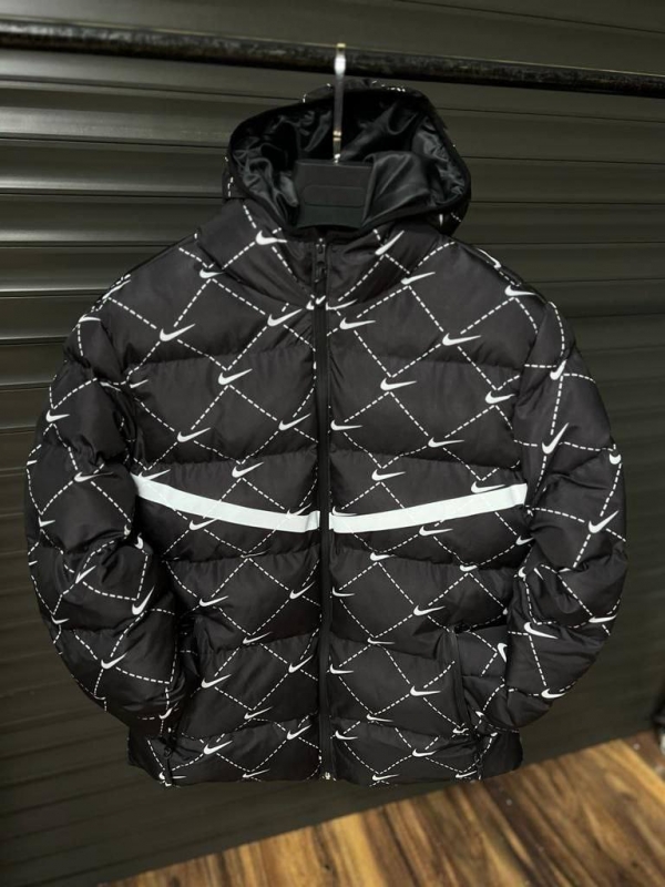 Чоловічий чорний чорний пуховик nike на холлофайбері К-1123