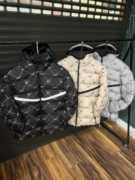 Чоловічий чорний чорний пуховик nike на холлофайбері К-1123